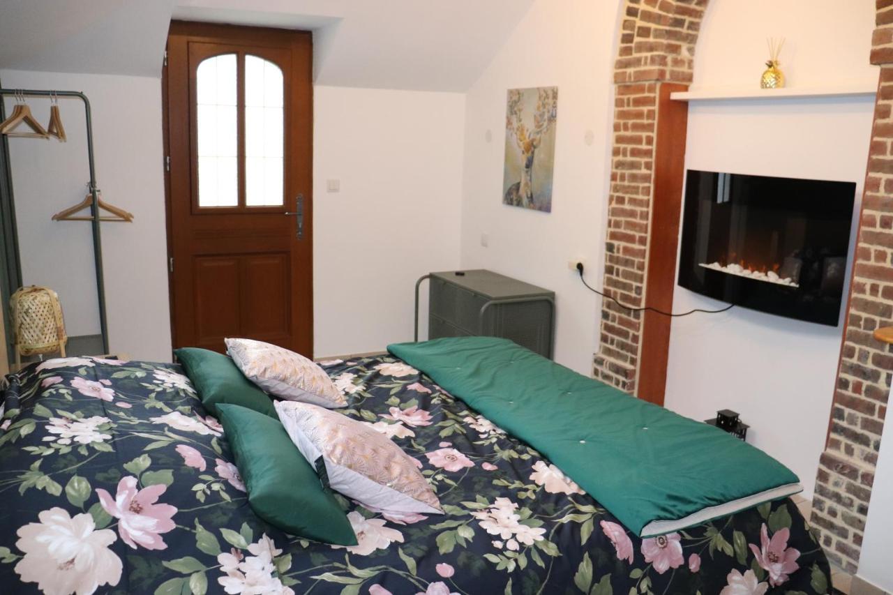 Bed and Breakfast Le Jardin Des Roses Gerponville Екстер'єр фото